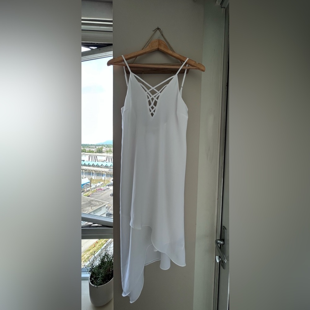Guess White Asymmetrical High-Low Sundress